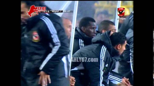 هدف فوز الأهلي 1 الشرطة 0 ابو تريكة الدوري 18 يناير 2012
