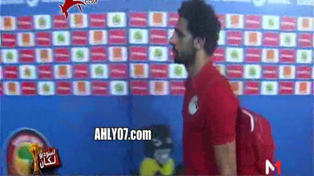 شاهد من التلفزيون المغربي ردود فعل لاعبو منتخب مصر مع الاعلام بعد الهزيمة وطارق حامد على راسي