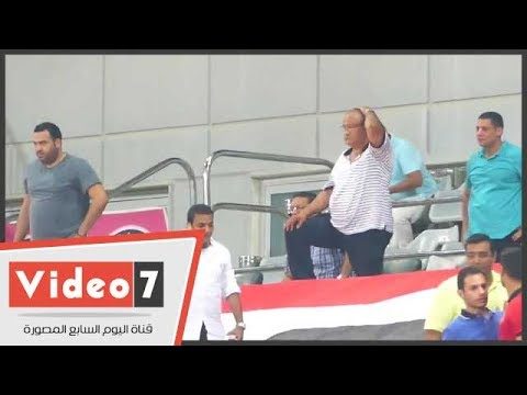 شاهد الصدمة تظهر علي مدير نادي الزمالك بعد إحراز أجاي هدف الأهلى الثانى