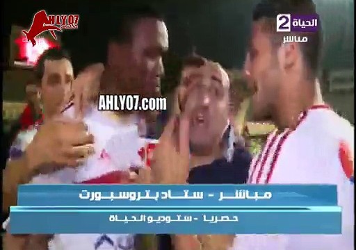 معروف يوسف يطلق لفظ خارج وسباب لأحمد علي في احتفالات الزمالك بالدوري