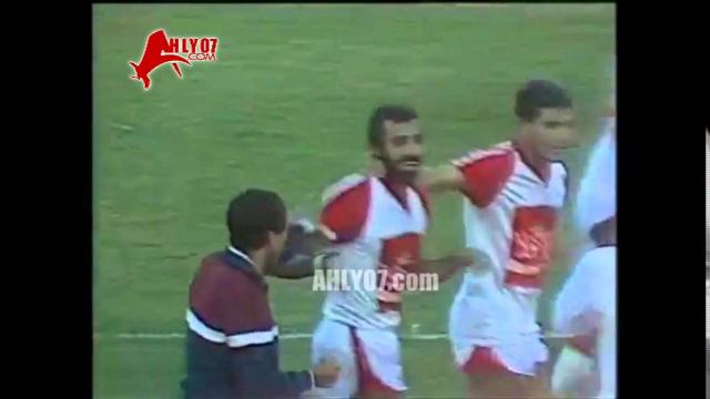 هدف الأهلي الأول في كانون ياوندي مقابل 0 مجدي عبد الغني ذهاب نهائي افريقيا 30 نوفمبر 1984