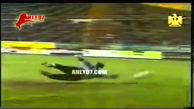 هدف فوز الأهلي 1 مقابل 0 المقاولون العرب لعلاء إبراهيم الدوري الأسبوع الثامن 25 ديسمبر 1999