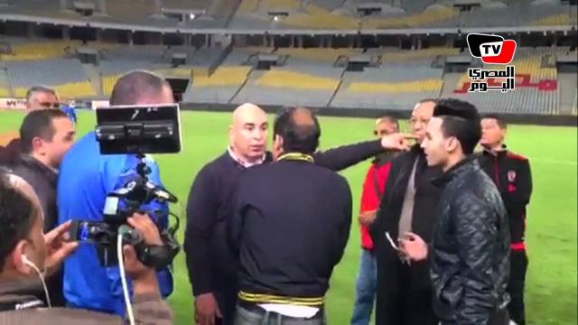 شاهد مشادة بين حسام حسن وعبد الحفيظ بعد مباراة الأهلي