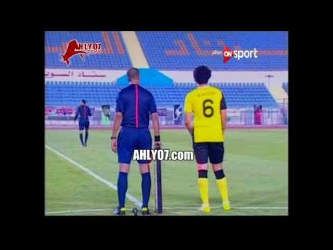 مسخرة السنين الشيخ طه يظن انه في الاستراحه وسيف زاهر يحرجه احنا عالهوا يا كابتن وضحكه