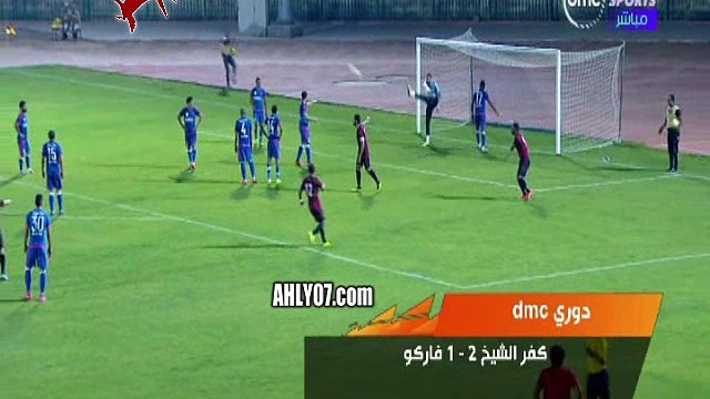 شاهد مسخرة السنين واقعة مسخرة لاعب في الدوري المصري ب يضرب المنافس على قفاه بسبب احرازه لهدف