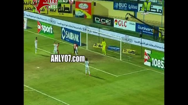 شاهد خناقة شيكابالا مع حسام البدري بعد هدف الاهلي على دكة الأهلي