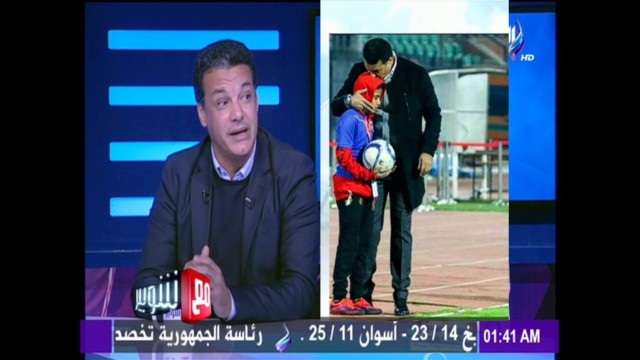 شاهد فيديو رائع وعظيم ايهاب جلال يحكي قصة الطفل الذي ترك مباراة الأهلي من أجله وظل يهديء من روعه اثناء المباراة