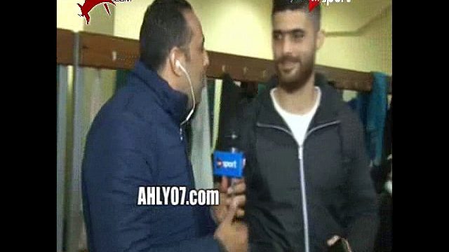 شاهد فيديو هاني العجيزي لاعب الانتاج ضاحكا : الفوز عالزمالك عادي انا ديما بكسبه من وانا بلعب في سموحه عادي