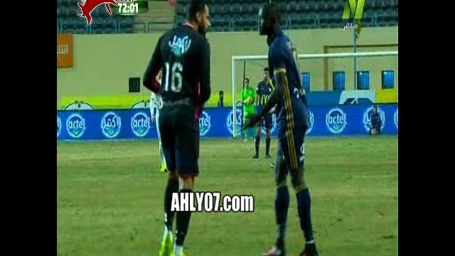 شاهد مسخرة السنين جنش بيقفش فراخ ولاعب الانتاج الحربي يربي ويؤدب شوقي السعيد لاعب الزمالك بعد قلة ادبه وتمثيلية مسخرة