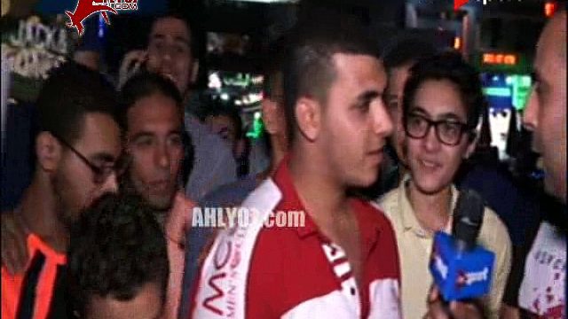 شاهد مسخرة السنين أغلس مشجع أهلاوي قبل مباراة الزمالك  يحرج مذيع اون سبورت عالهوا اهلي طرابلس هيخرج الزمالك